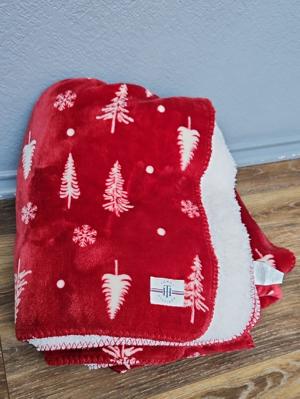 Tommy Hilfiger Red White Trees Christmas Sherpa Throw Blanket